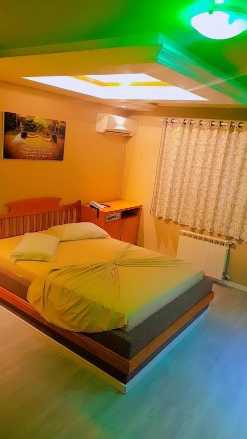 Motel Avenida (Adults Only) グラマド エクステリア 写真
