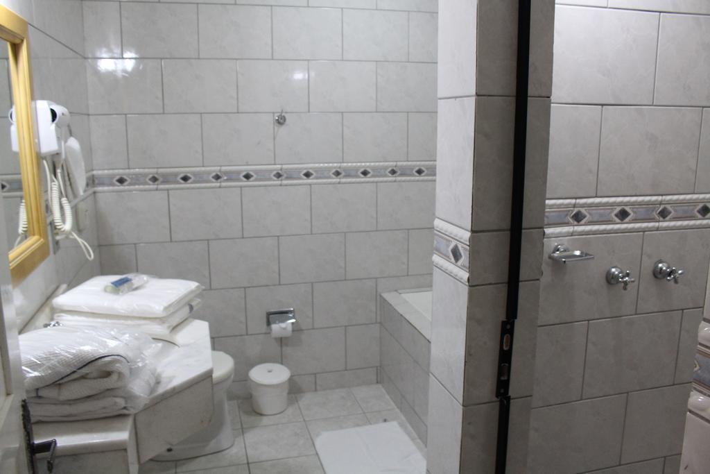 Motel Avenida (Adults Only) グラマド エクステリア 写真